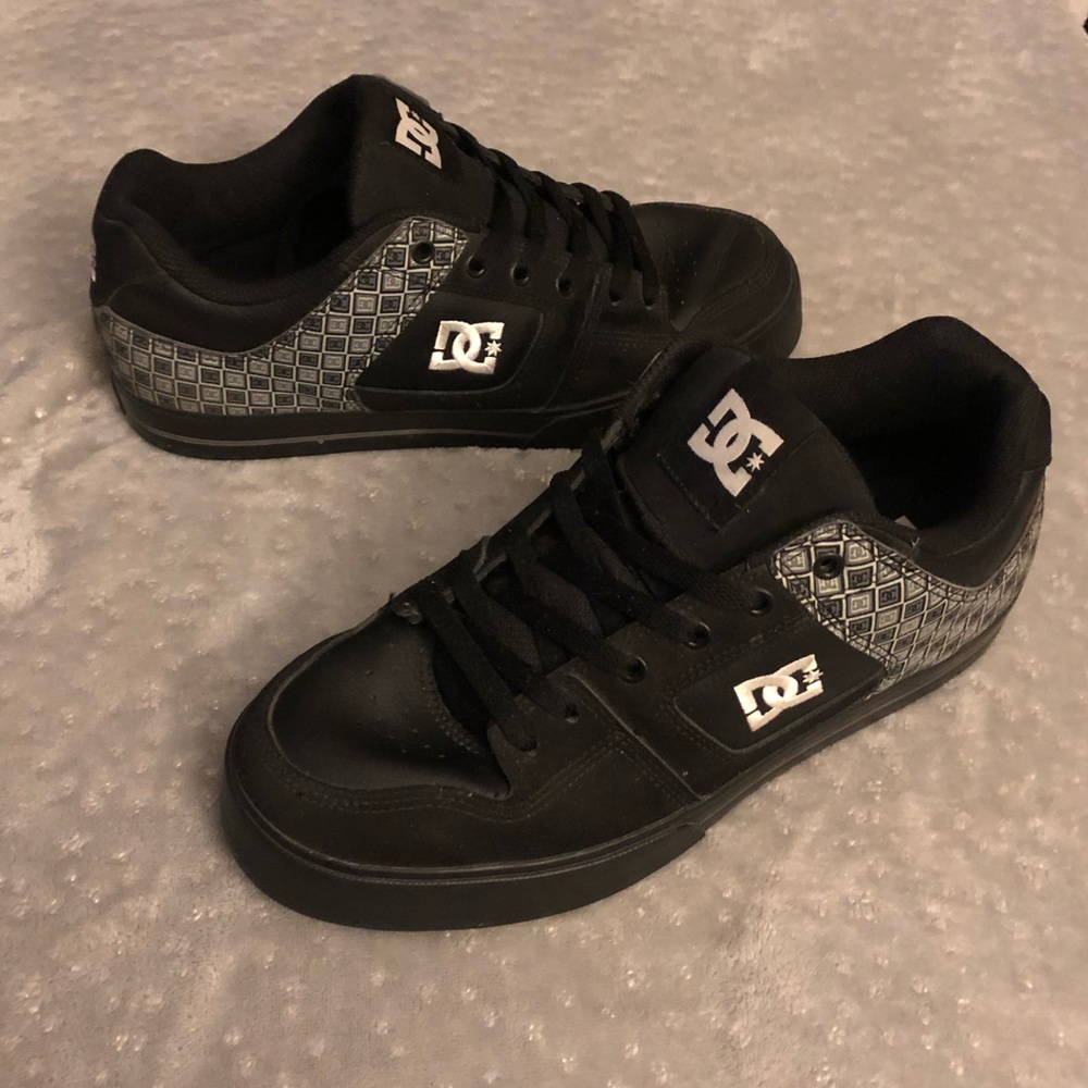 Men’s DC Skate Shoes Size 10